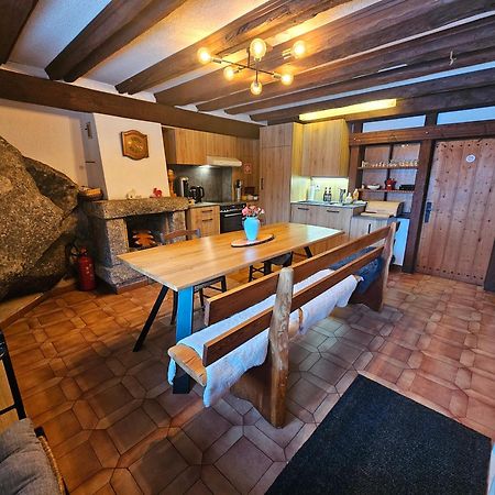 Petit Chalet Rustique Et Bucolique Bovernier Eksteriør billede